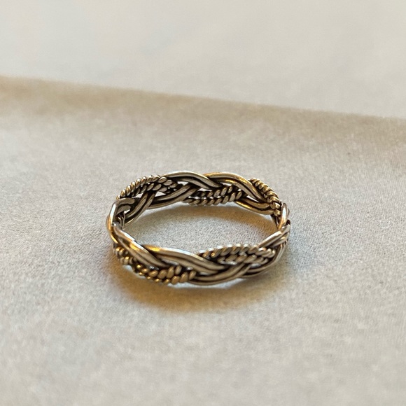 Silver ring - Picture 1 of 1